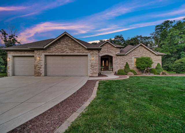 Property at 71 Liberty Lakes Dr, Valparaiso, IN 46385, 3 beds, 2 baths