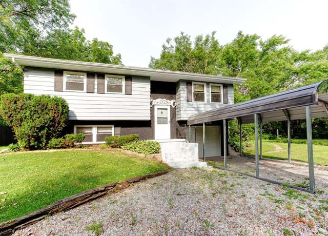 Property at 15900 Wildwood Dr, Lowell, IN 46356, 4 beds, 2 baths