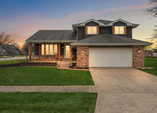 Property at 2530 Naples Dr, Schererville, IN 46375, 3 beds, 2.5 baths