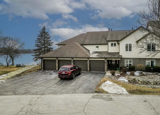 Property at 5020 Spinnaker Ln Unit A, Crown Point, IN 46307, 2 beds, 2 baths