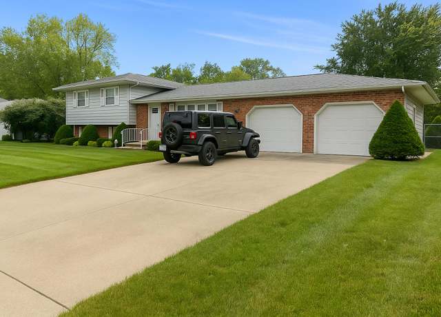Property at 613 Dogwood Dr, Trail Creek, IN 46360, 3 beds, 1.5 baths
