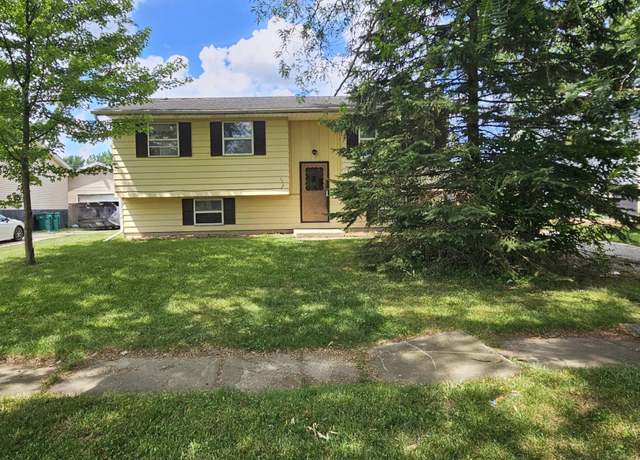 Property at 3254 W 74th Ct, Merrillville, IN 46410, 5 beds, 1.5 baths