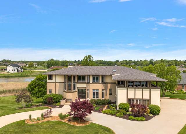 Property at 14761 W 85th Ct, Dyer, IN 46311, 5 beds, 5 baths