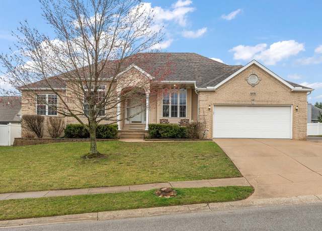 Property at 13 Kincraig Dr, Valparaiso, IN 46385, 3 beds, 3 baths