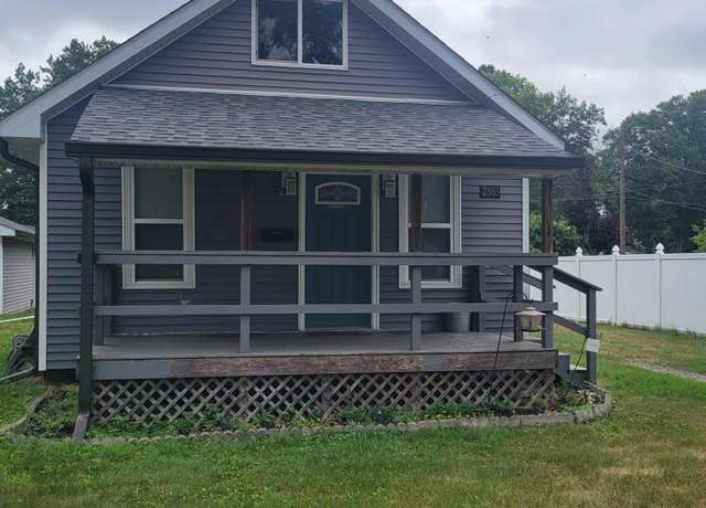 Property at 2863 Vanderburg St, Lake Station, IN 46405, 3 beds, 1 bath