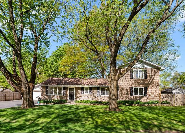 Property at 5407 Smilax Ln, Valparaiso, IN 46383, 3 beds, 2 baths