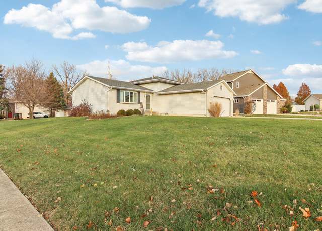 Property at 6650 W 85th Ct, Crown Point, IN 46307, 4 beds, 2 baths