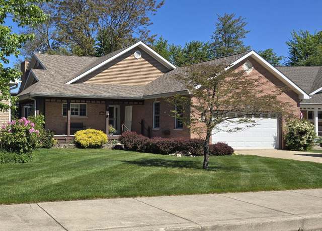 Property at 139 Shorewood Dr, Long Beach, IN 46360, 3 beds, 2 baths