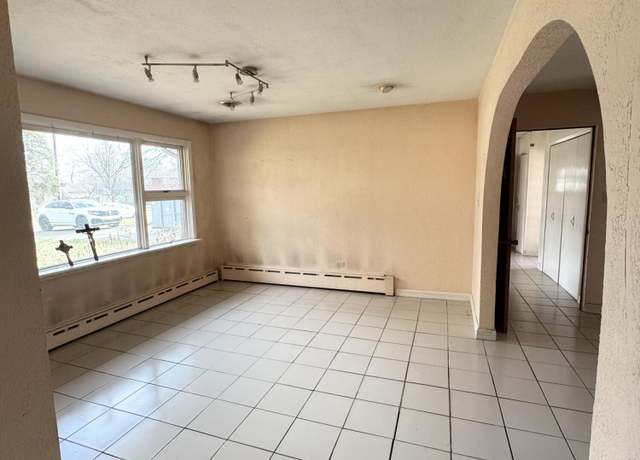 Property at 1328 Ridgeway Ave, Munster, IN 46321, 3 beds, 1.5 baths