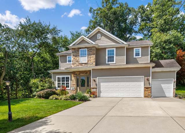 Property at 882 Hemingway Trl, Valparaiso, IN 46383, 4 beds, 3.5 baths