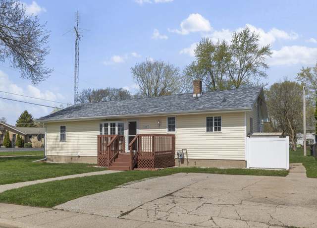 Property at 1508 F St, La Porte, IN 46350, 2 beds, 2 baths