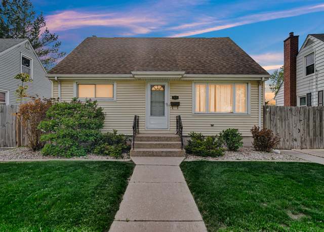 Property at 7028 Beech Ave, Hammond, IN 46324, 2 beds, 1 bath