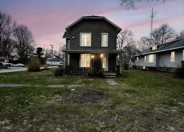 Property at 312 S Smith St, Kewanna, IN 46939, 5 beds, 1 bath