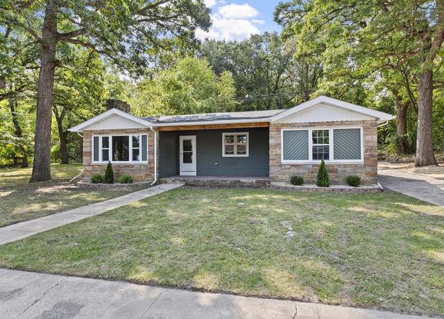 Property at 1221 E 41st Ave, Gary, IN 46409, 3 beds, 2 baths