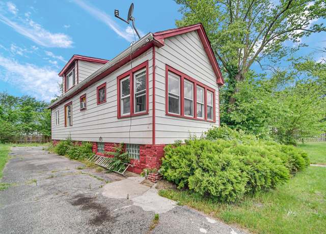 Property at 1148 Noble St, Gary, IN 46404, 3 beds, 1.5 baths