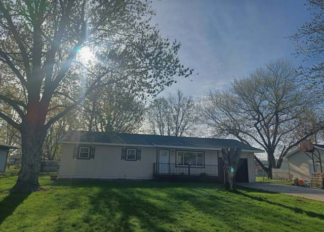 Property at 455 Mockingbird Ln, Lowell, IN 46356, 3 beds, 1 bath