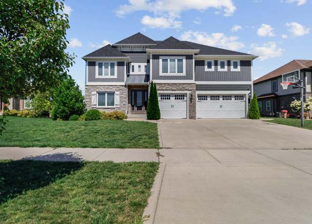 Property at 9108 Zinnia Dr, St. John, IN 46373, 5 beds, 4 baths