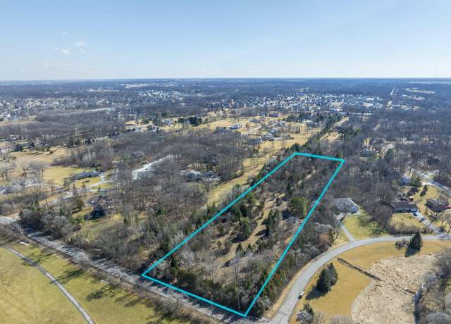Property at 4525 W 113th Ave, Crown Point, IN 46307