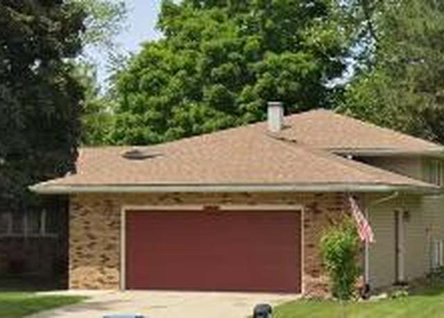 Property at 2338 Crestview Dr, Schererville, IN 46375, 3 beds, 3 baths