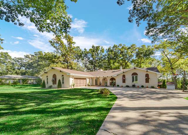 Property at 5963 W 91st Ave, Crown Point, IN 46307, 5 beds, 3.5 baths