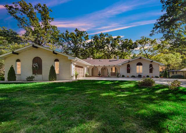 Property at 5963 W 91st Ave, Crown Point, IN 46307, 5 beds, 3.5 baths