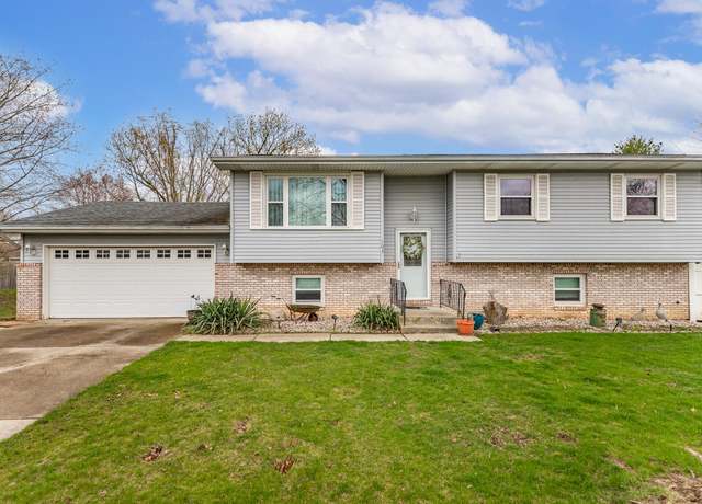 Property at 103 Butternut Ct, Hebron, IN 46341, 4 beds, 3 baths