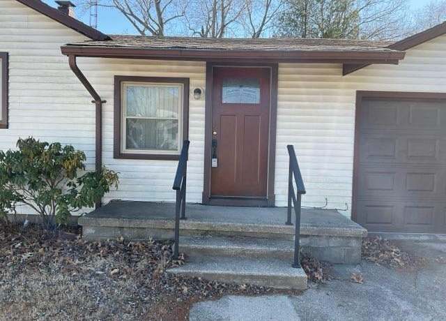 Property at 105 S Clay St, San Pierre, IN 46374, 2 beds, 1.5 baths