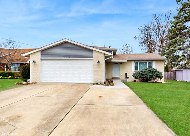 Property at 3721 Wirth Rd, Highland, IN 46322, 4 beds, 2.5 baths