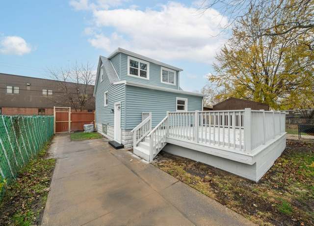 Property at 4220 Johnson Ave, Hammond, IN 46327, 2 beds, 1 bath
