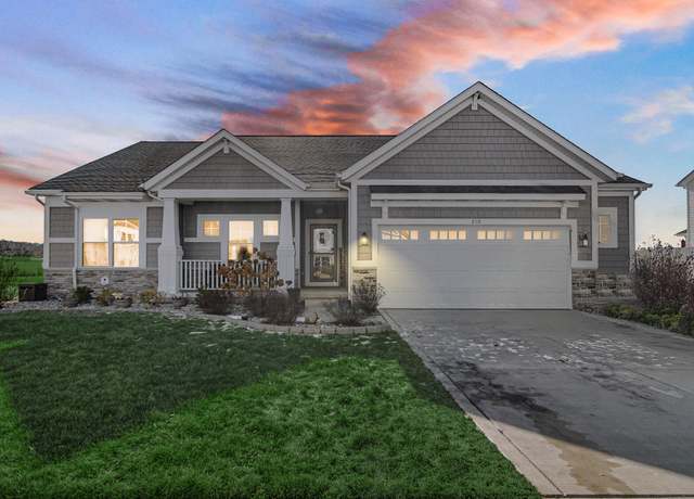 Property at 210 Grandale Dr, Valparaiso, IN 46385, 3 beds, 2.5 baths