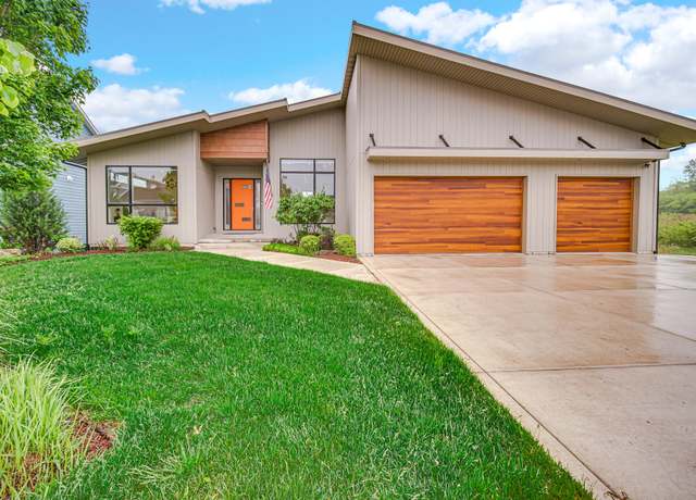 Property at 1209 Bayside Dr, Portage, IN 46368, 4 beds, 3.5 baths