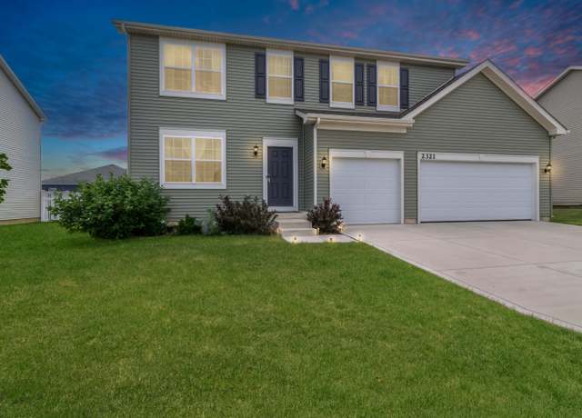 Property at 2321 Oakwood Ln, Lowell, IN 46356, 5 beds, 2.5 baths
