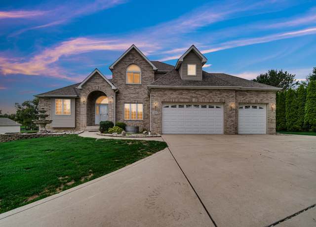 Property at 148 Timber Point Ct, Valparaiso, IN 46385, 5 beds, 3.5 baths