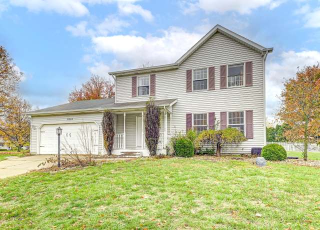 Property at 51222 Crooked Oak Dr, Granger, IN 46530, 3 beds, 2.5 baths