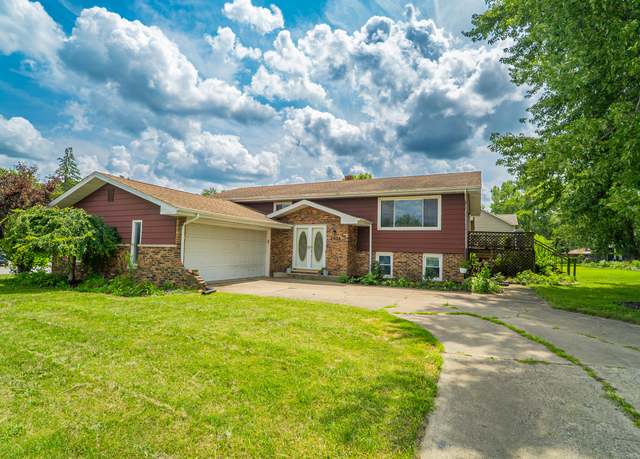 Property at 2008 Sir Richard Rd, Schererville, IN 46375, 4 beds, 2 baths