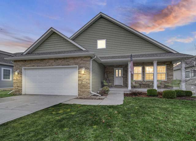 Property at 218 Edgewood Dr, Valparaiso, IN 46385, 4 beds, 3 baths