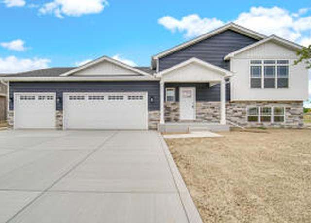 Property at 5827 Grand Slam Ave, Portage, IN 46368, 6 beds, 2.5 baths
