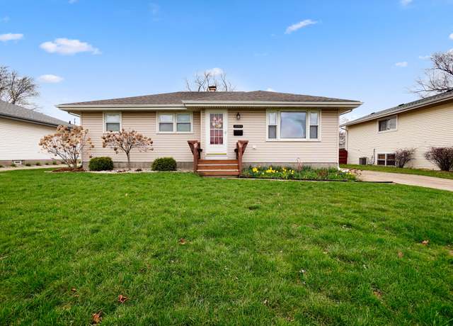 Property at 3509 43rd St, Highland, IN 46322, 3 beds, 2 baths