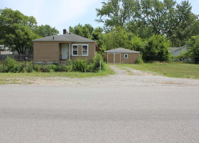 Property at 4100 Liverpool Rd, Lake Station, IN 46405, 2 beds, 1 bath
