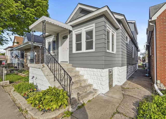 Property at 953 Pearl St, Whiting, IN 46394, 4 beds, 2 baths