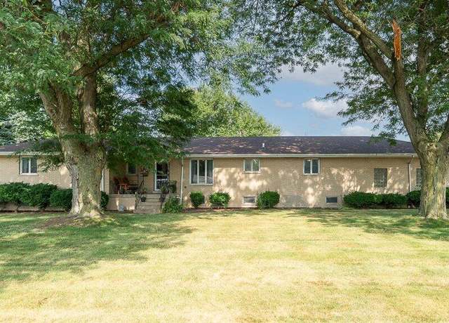 Property at 7255 Hohman Ave, Hammond, IN 46324, 5 beds, 4 baths