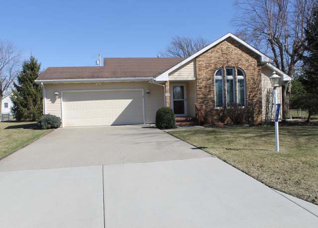 Property at 609 Almond St SW, Demotte, IN 46310, 3 beds, 2 baths