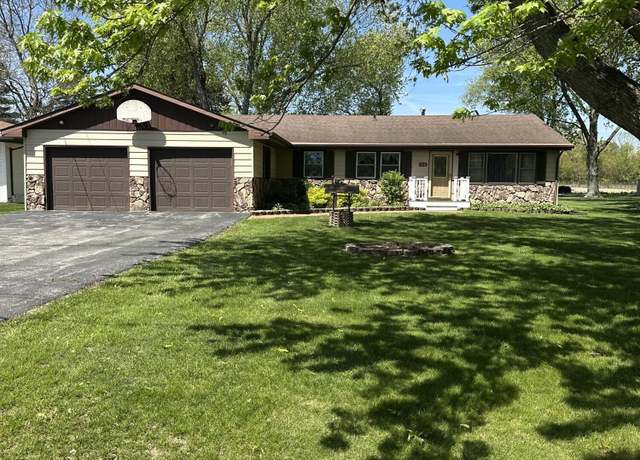 Property at 1110 S Hobart Rd Rd, Hobart, IN 46342, 3 beds, 1.5 baths