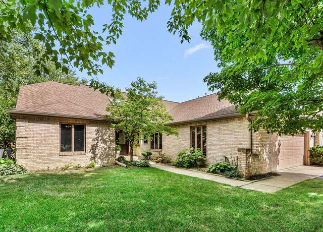 Property at 3804 Pheasant Walk Dr, Valparaiso, IN 46383, 4 beds, 3 baths