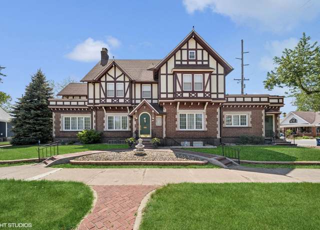 Property at 801 Washington St, Michigan City, IN 46360, 6 beds, 4 baths