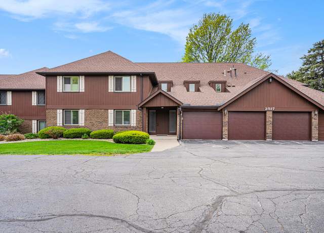 Property at 2517 E Lakeshore Dr, Crown Point, IN 46307, 2 beds, 2 baths
