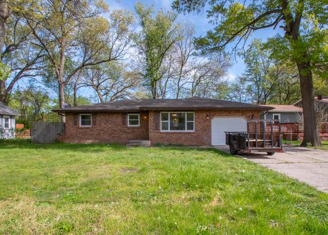Property at 5630 Mulberry Ave, Portage, IN 46368, 3 beds, 1.5 baths