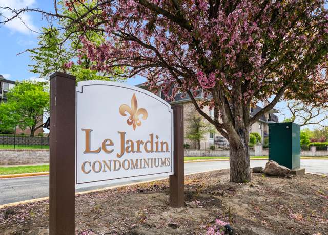 Property at 245 W Joliet St #103, Schererville, IN 46375, 2 beds, 1.5 baths