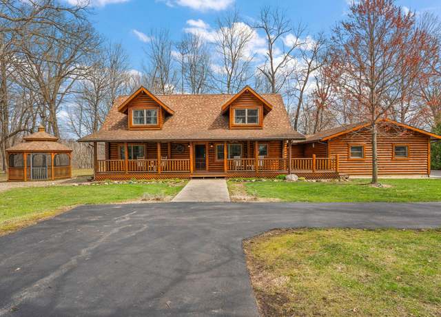 Property at 1941 N Eaglehoff Ct, Monticello, IN 47960, 3 beds, 3 baths