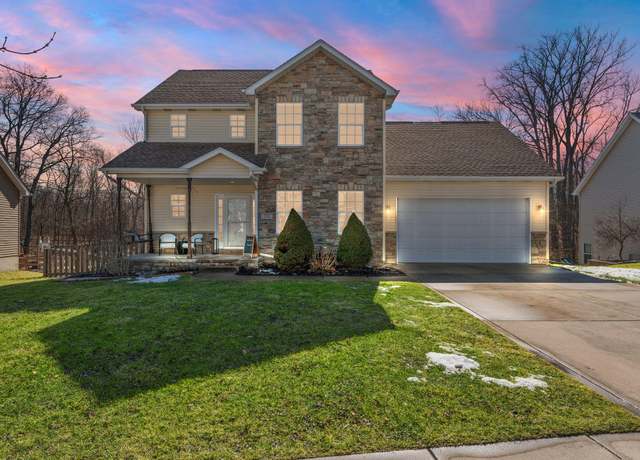 Property at 252 Eagle Ridge Dr, Valparaiso, IN 46385, 4 beds, 2.5 baths